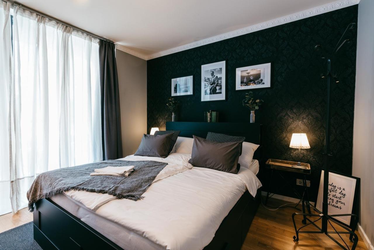 Luxury Downtown Appartement Mit Garage Štýrský Hradec Exteriér fotografie