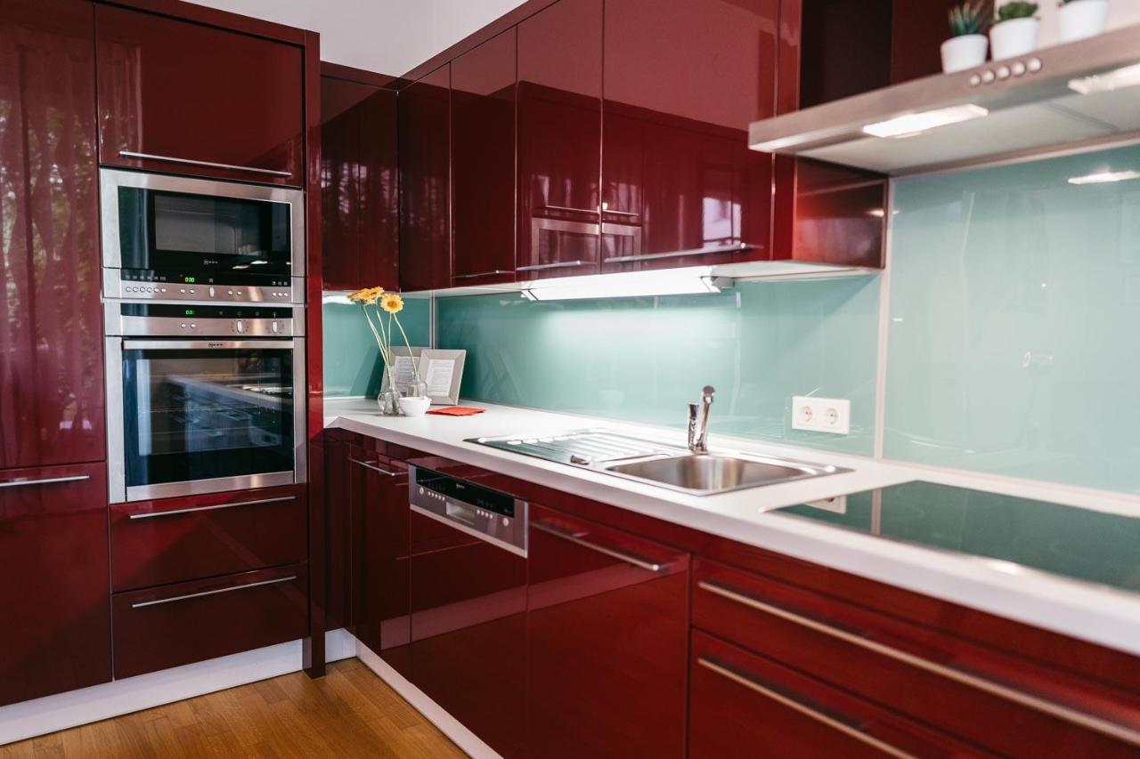 Luxury Downtown Appartement Mit Garage Štýrský Hradec Exteriér fotografie